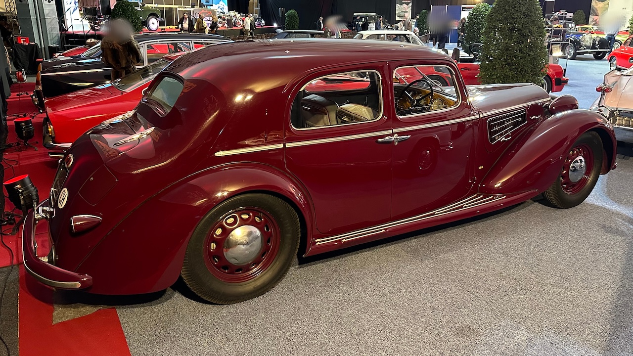 25 Oldtimer Galerie Gstaad3