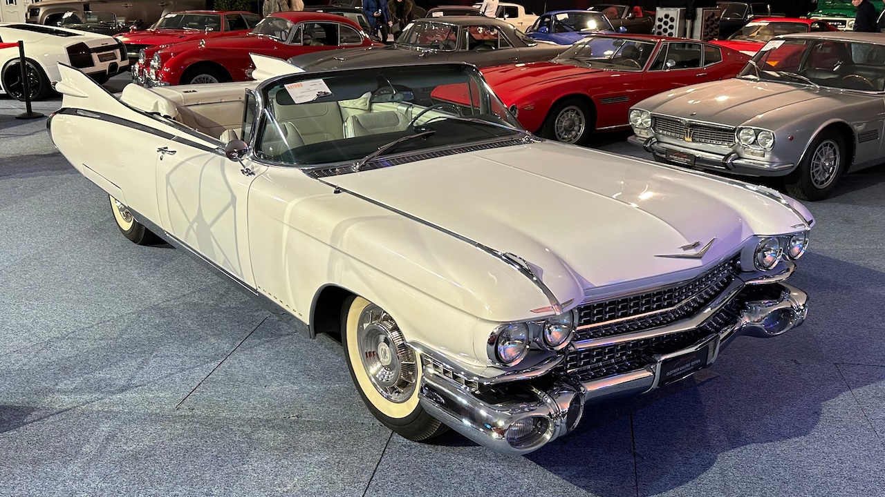 25 Oldtimer Galerie Gstaad4