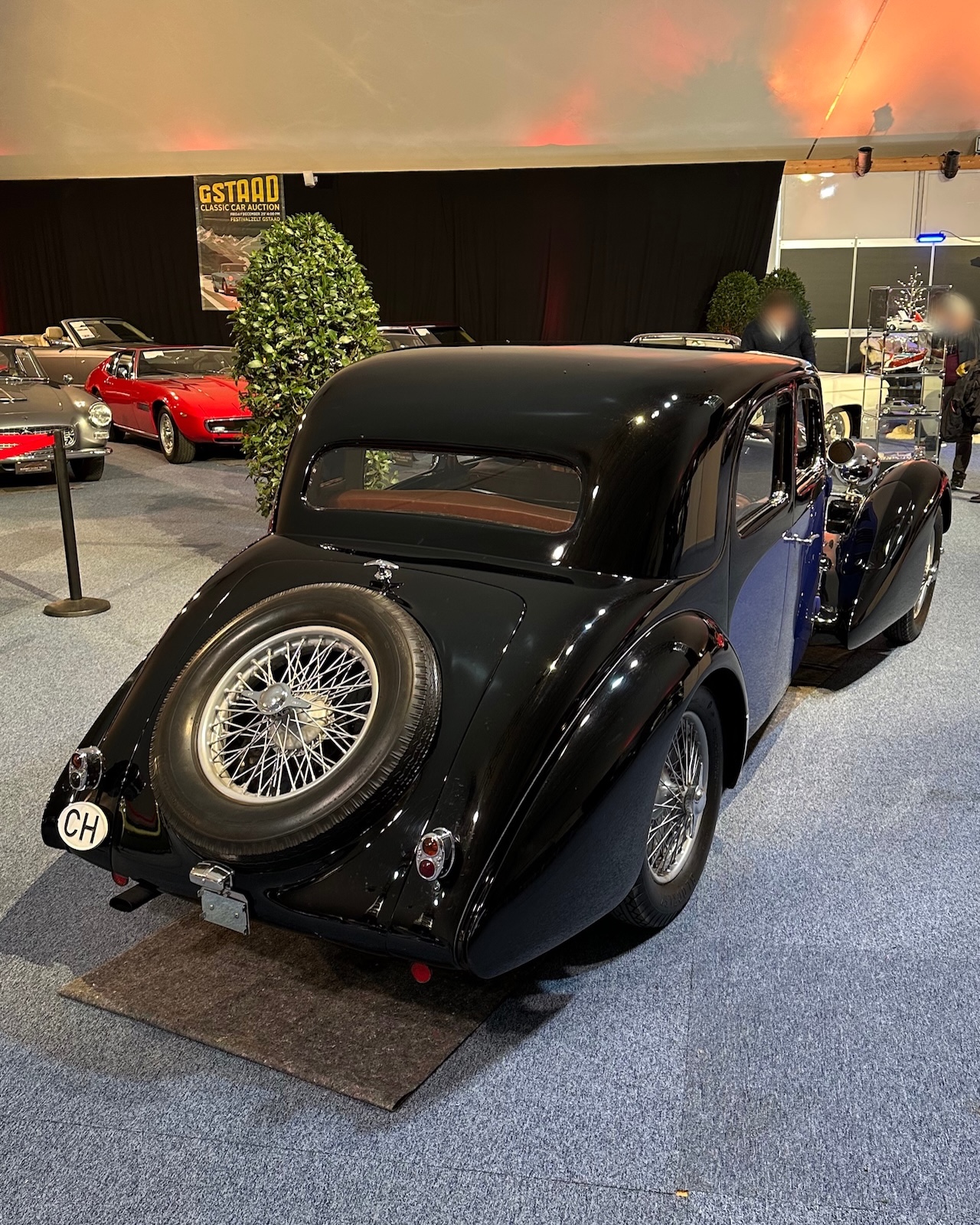 25 Oldtimer Galerie GstaadInsta06