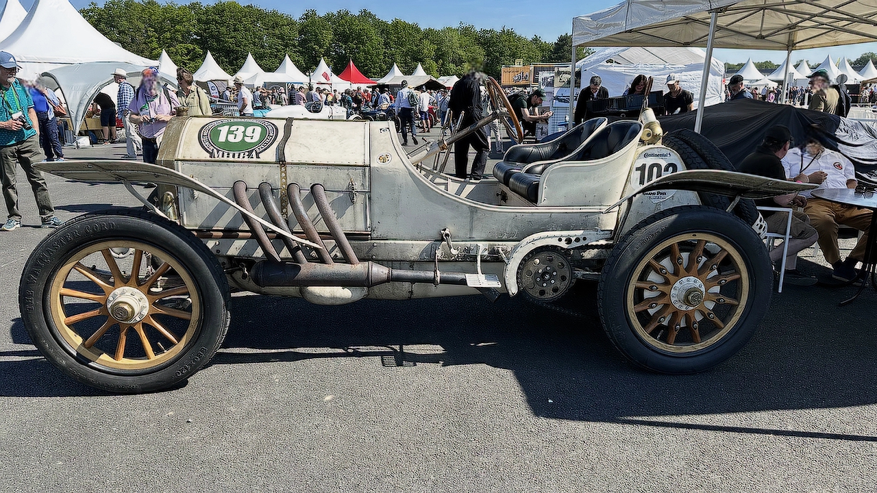 24 Vintage Revival23