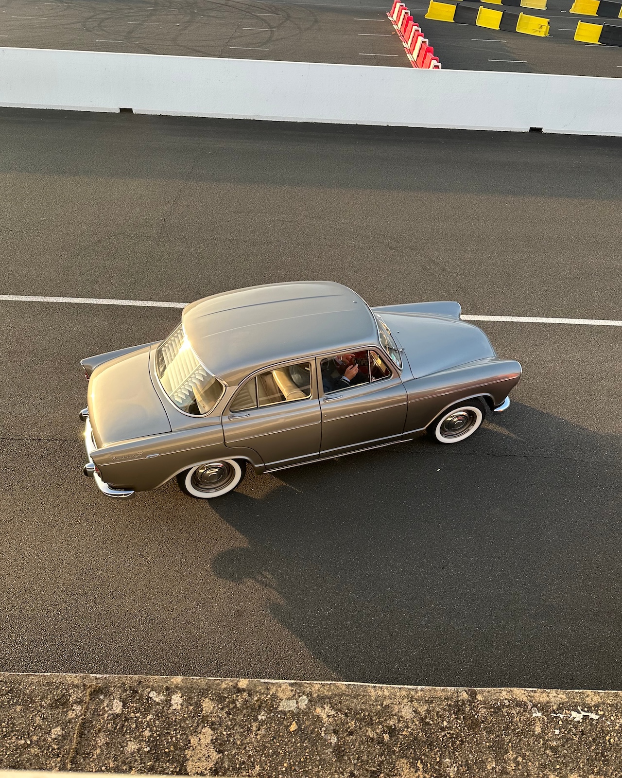 25 Auto LegendeInsta04