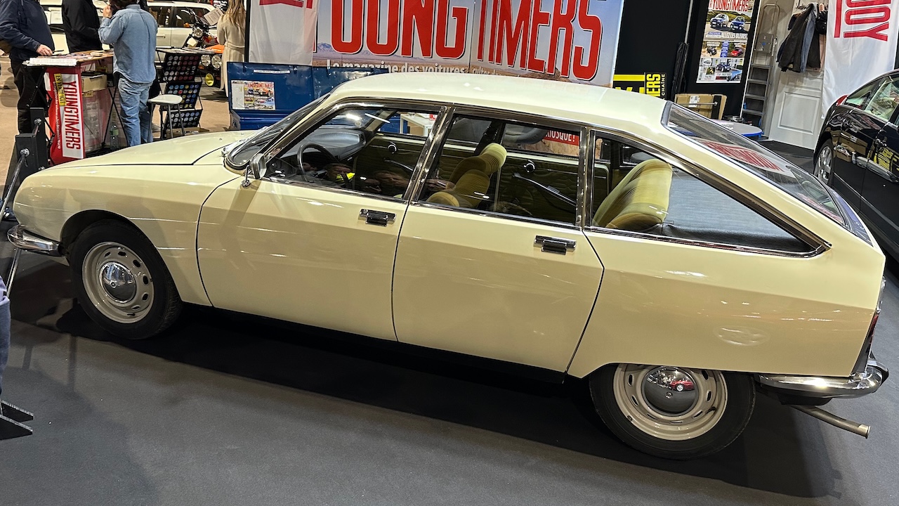 25 Retromobile13